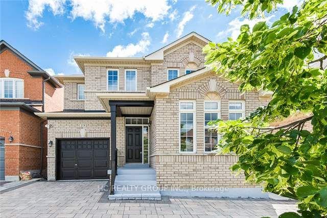 Front of 29 Davidoff Street