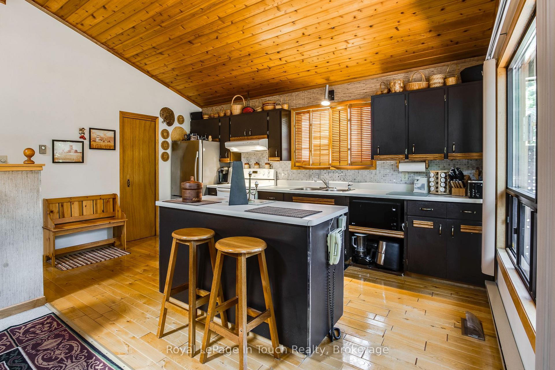 Photo 17 of 12 Lincoln Avenue, Tiny, Rural Tiny — HOMEH