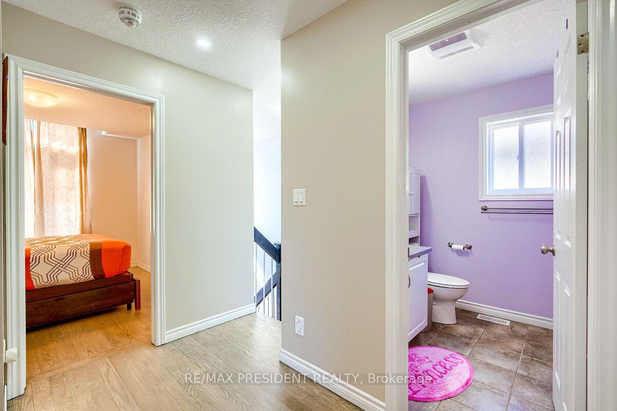 Photo 16 of 573 Forman Avenue, Stratford — HOMEH