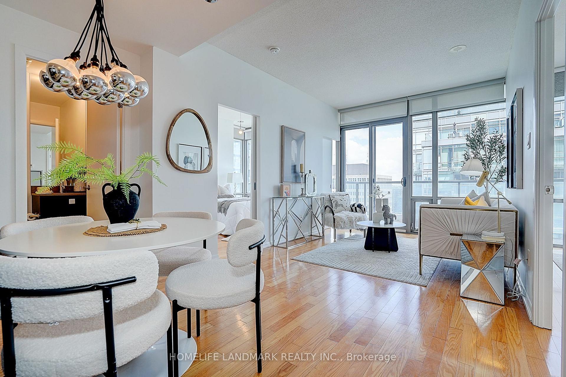 Photo 9 of Unit 3301, 38 Grenville Street, Toronto, Bay Street Corridor — HOMEH