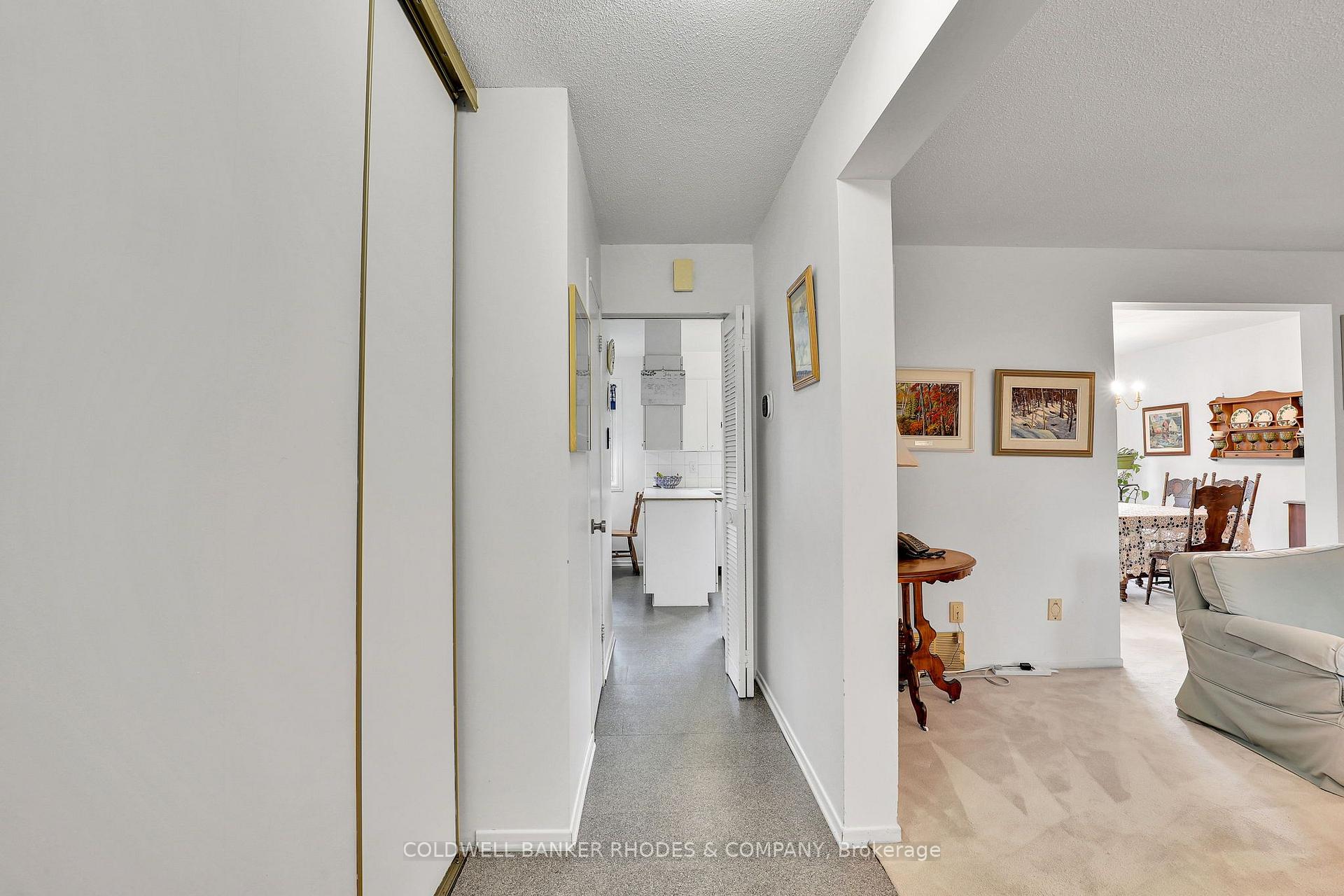 Photo 4 of 37 Sample Road, Ottawa, Hunt Club — HOMEH