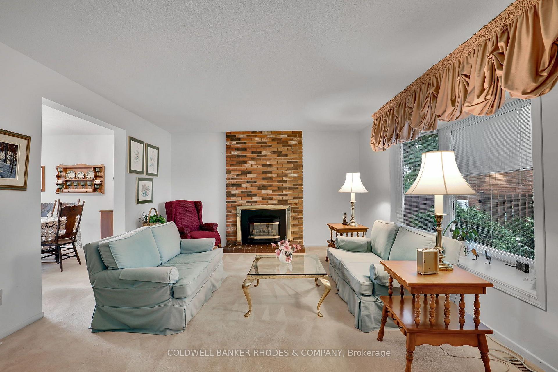 Photo 6 of 37 Sample Road, Ottawa, Hunt Club — HOMEH