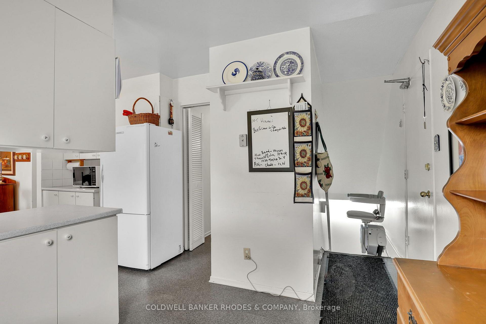 Photo 13 of 37 Sample Road, Ottawa, Hunt Club — HOMEH