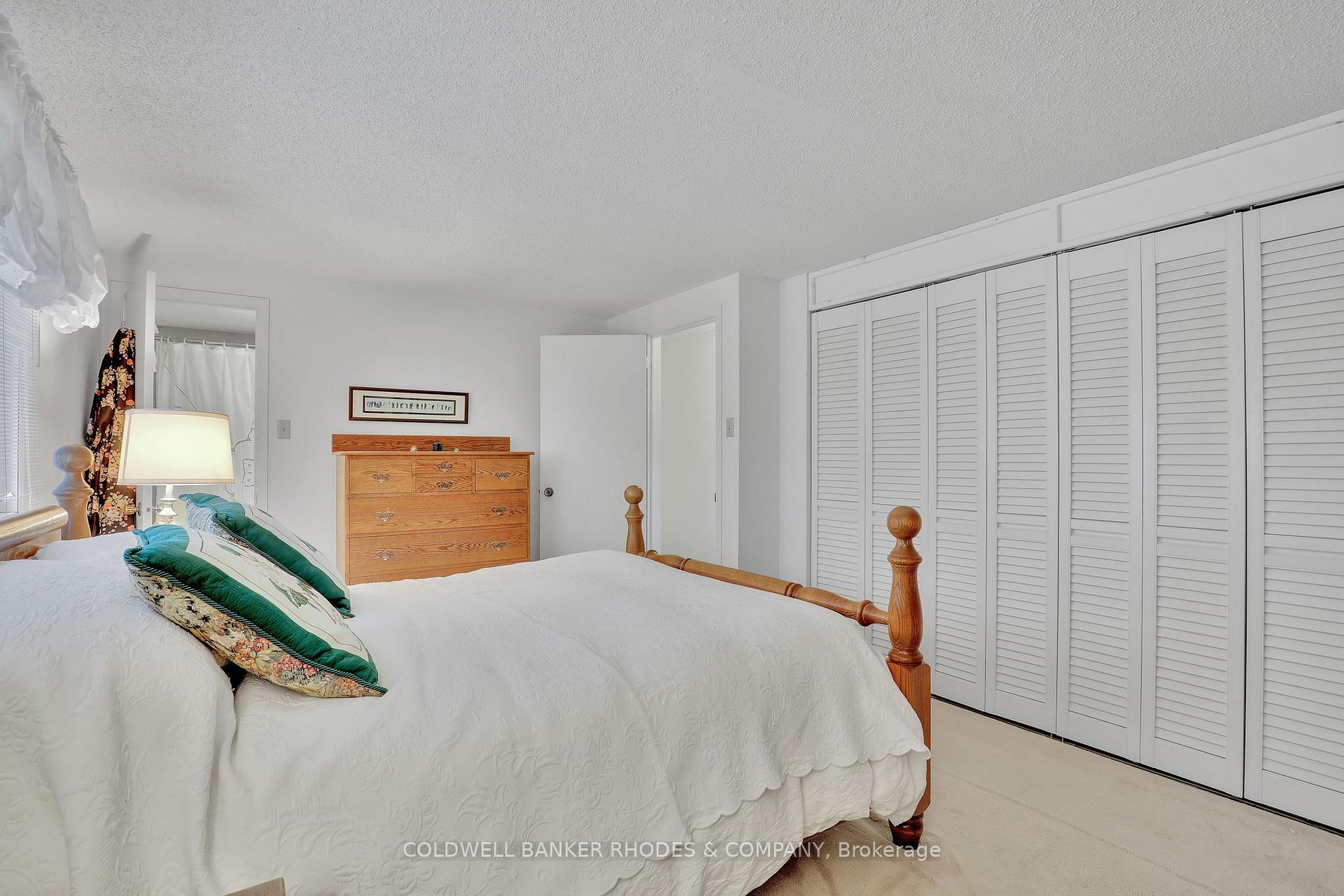 Photo 15 of 37 Sample Road, Ottawa, Hunt Club — HOMEH