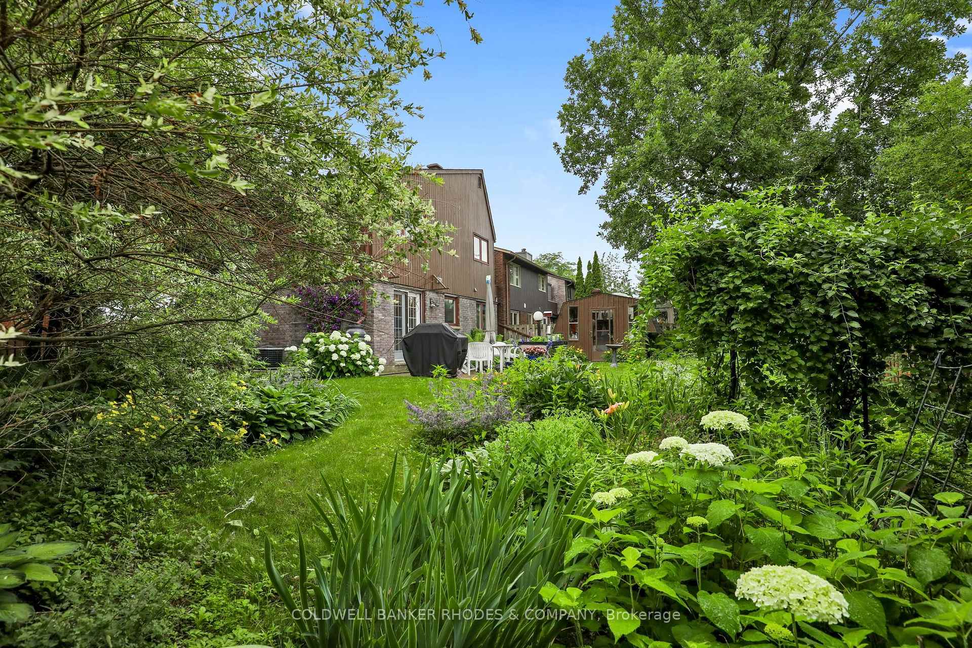 Photo 27 of 37 Sample Road, Ottawa, Hunt Club — HOMEH