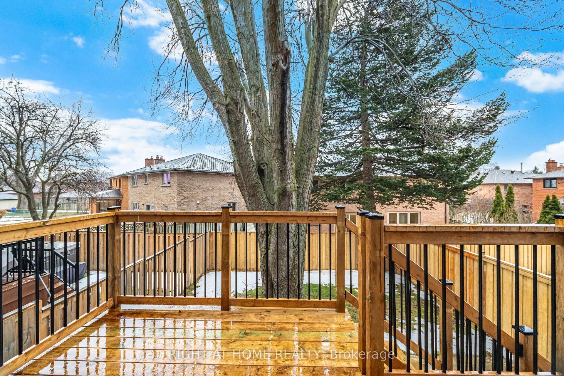Photo 37 of 287 Valermo Drive, Etobicoke, Alderwood — HOMEH