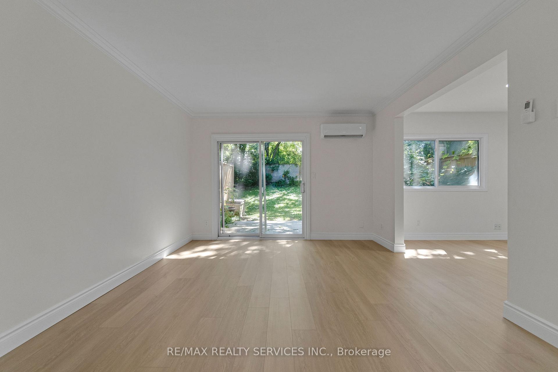 Photo 1 of Unit 8, 1140 Tavistock Drive, Burlington, Mountainside — HOMEH