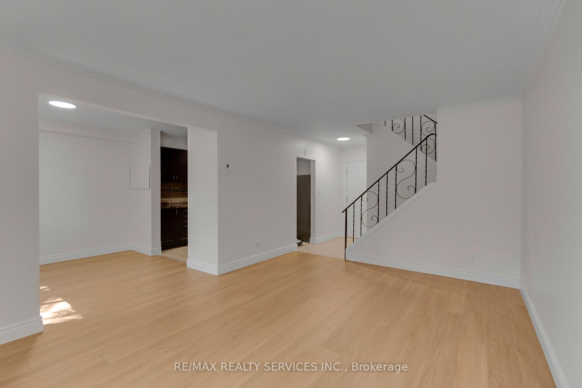 Photo 44 of Unit 8, 1140 Tavistock Drive, Burlington, Mountainside — HOMEH