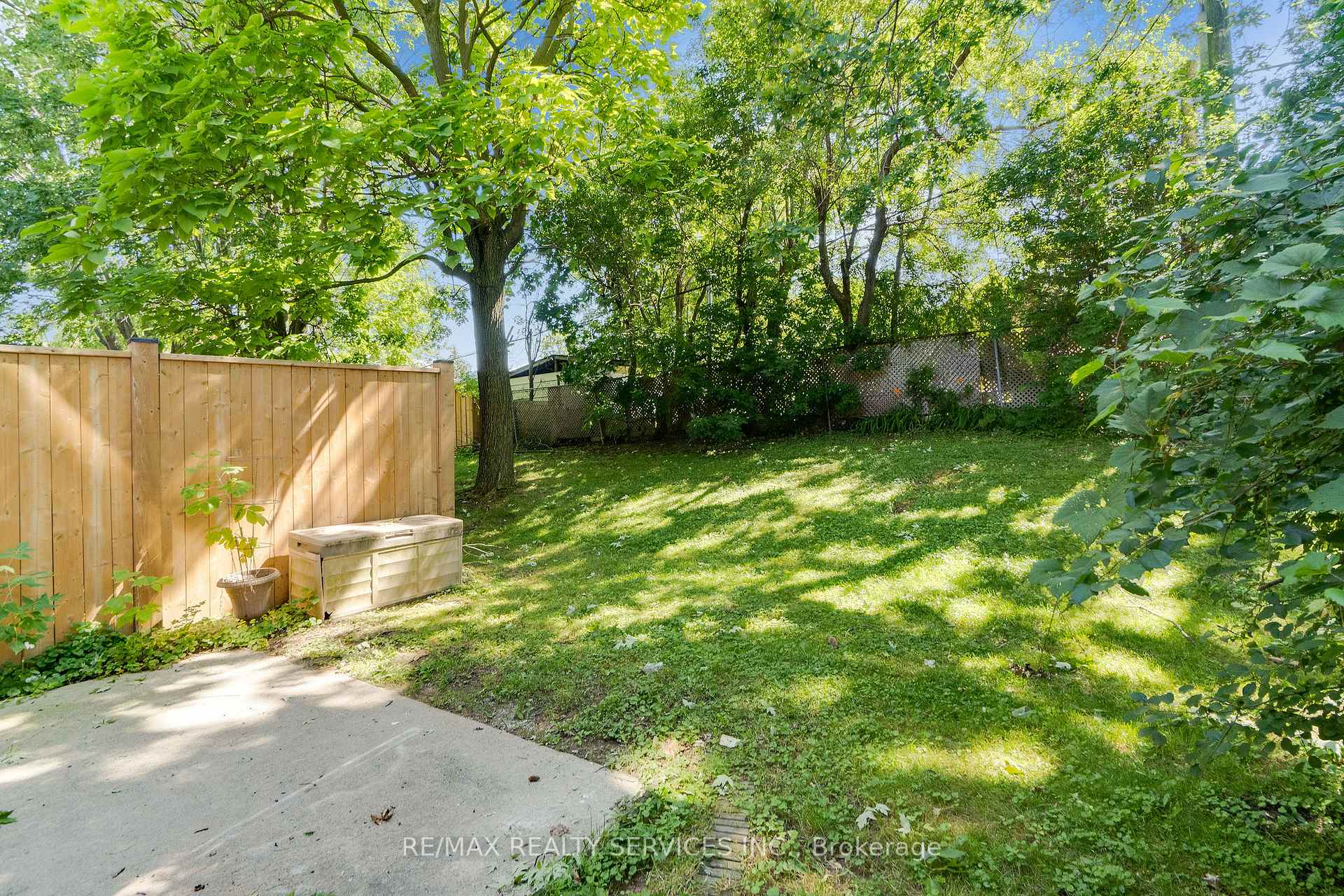 Photo 60 of Unit 8, 1140 Tavistock Drive, Burlington, Mountainside — HOMEH