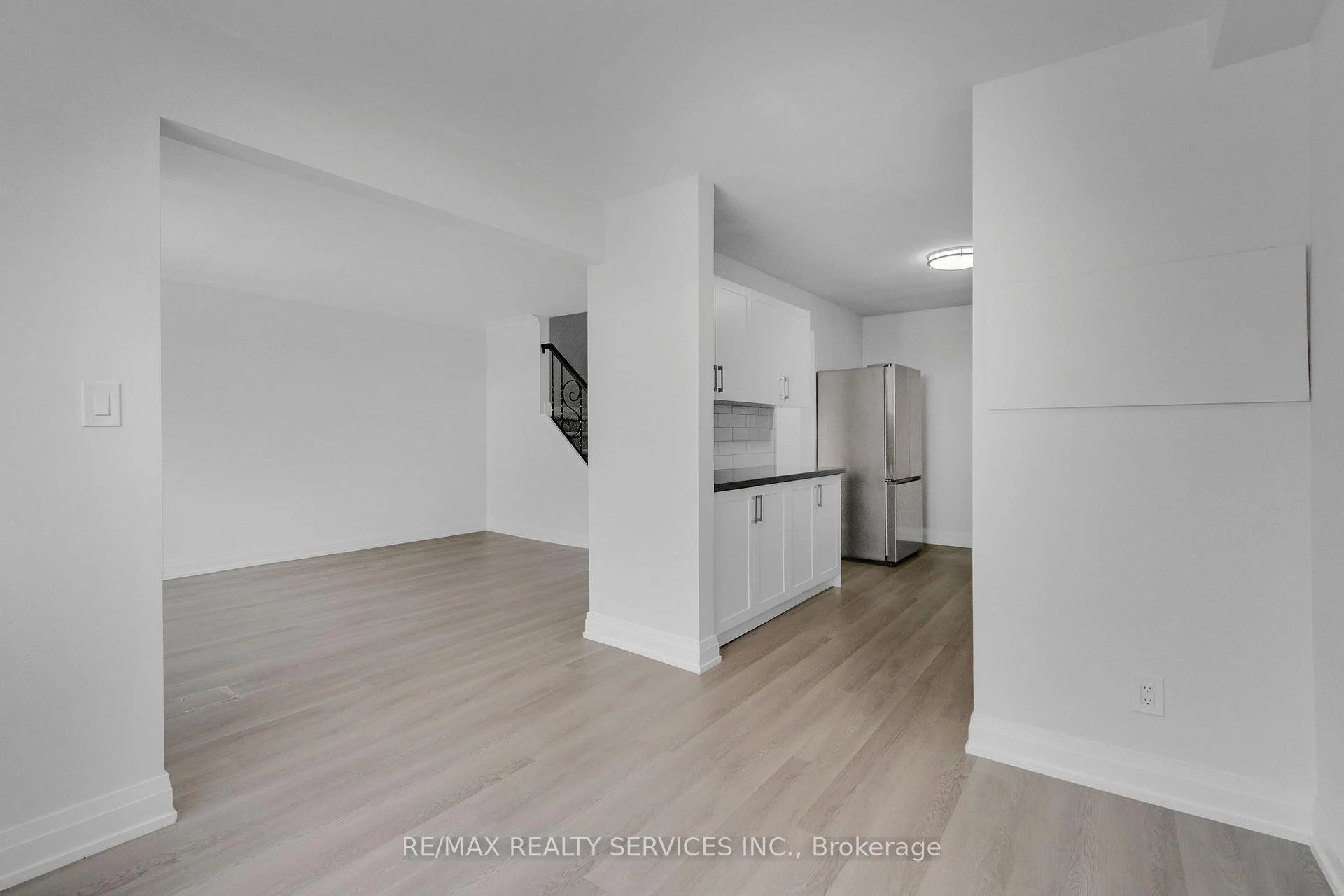 Photo 11 of Unit 8, 1140 Tavistock Drive, Burlington, Mountainside — HOMEH