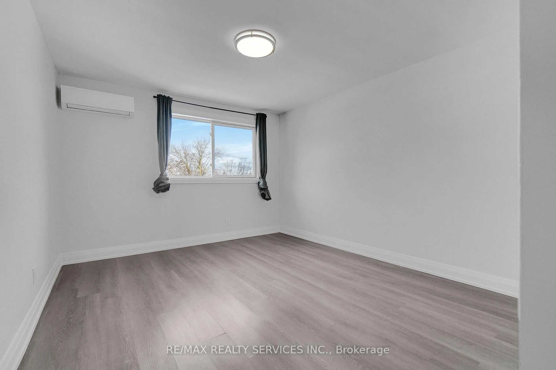 Photo 22 of Unit 8, 1140 Tavistock Drive, Burlington, Mountainside — HOMEH
