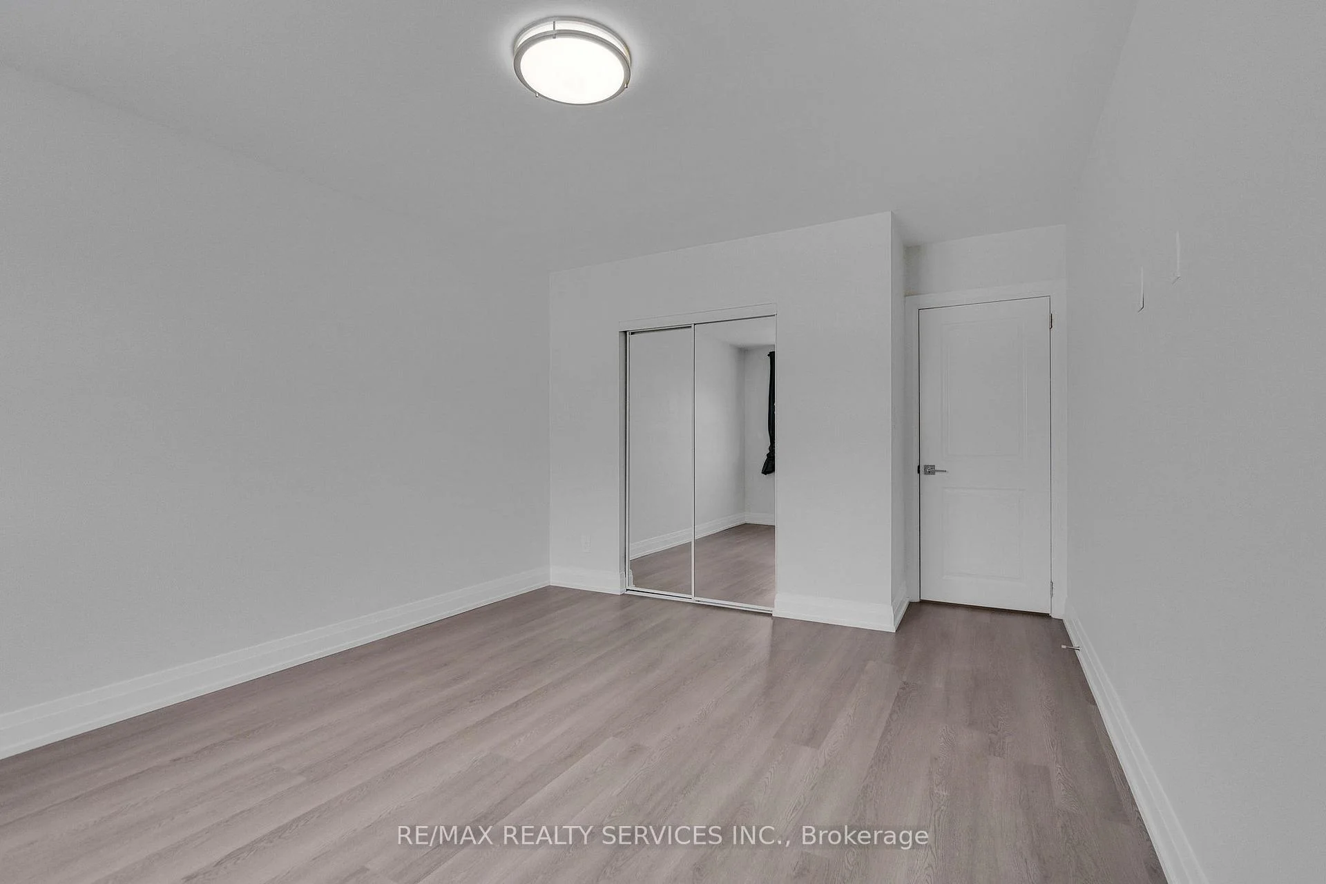 Photo 24 of Unit 8, 1140 Tavistock Drive, Burlington, Mountainside — HOMEH