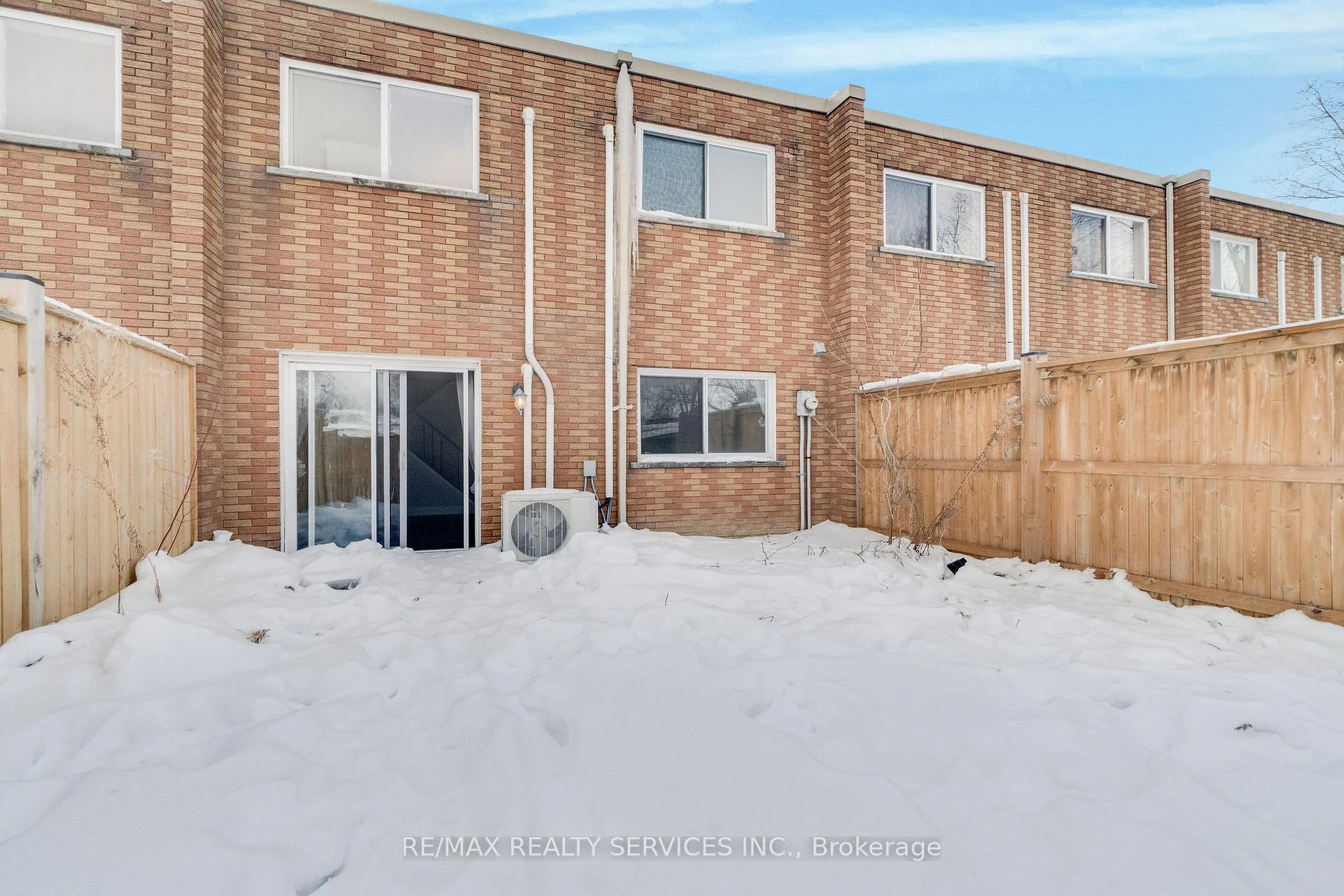 Photo 34 of Unit 8, 1140 Tavistock Drive, Burlington, Mountainside — HOMEH