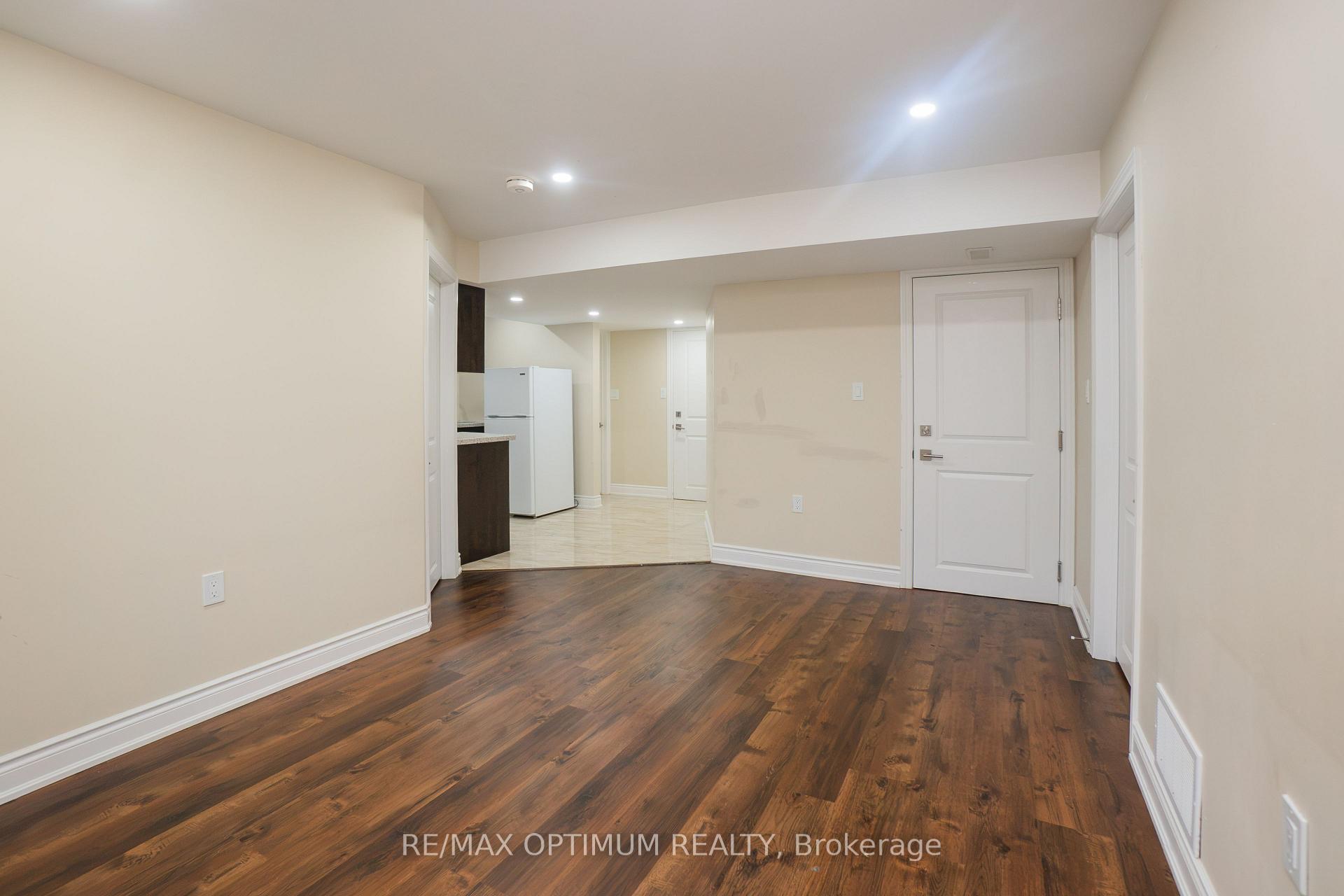 Front of Unit Basement, 9 Fenchurch Drive