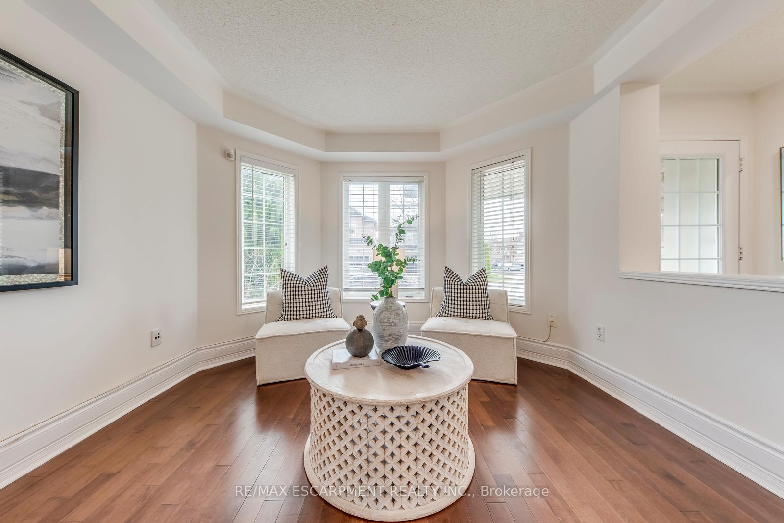 Photo 11 of 5811 Page Crescent, Burlington, Orchard — HOMEH