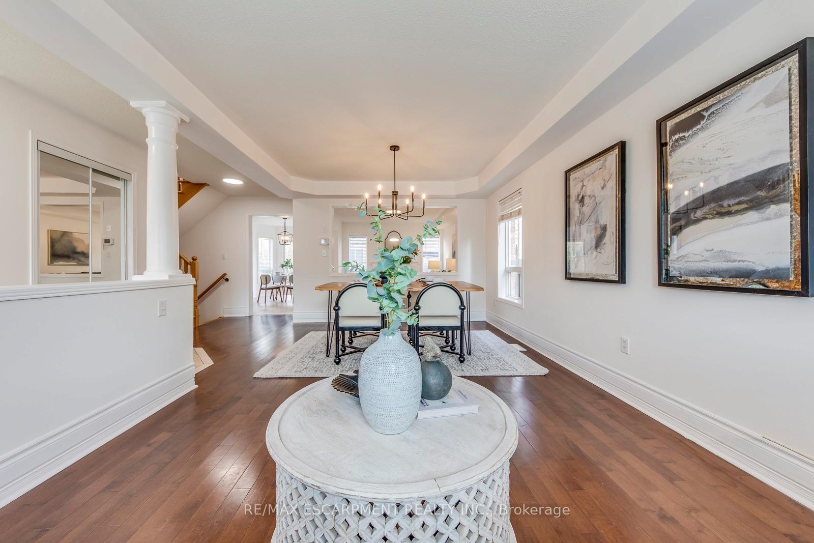 Photo 14 of 5811 Page Crescent, Burlington, Orchard — HOMEH