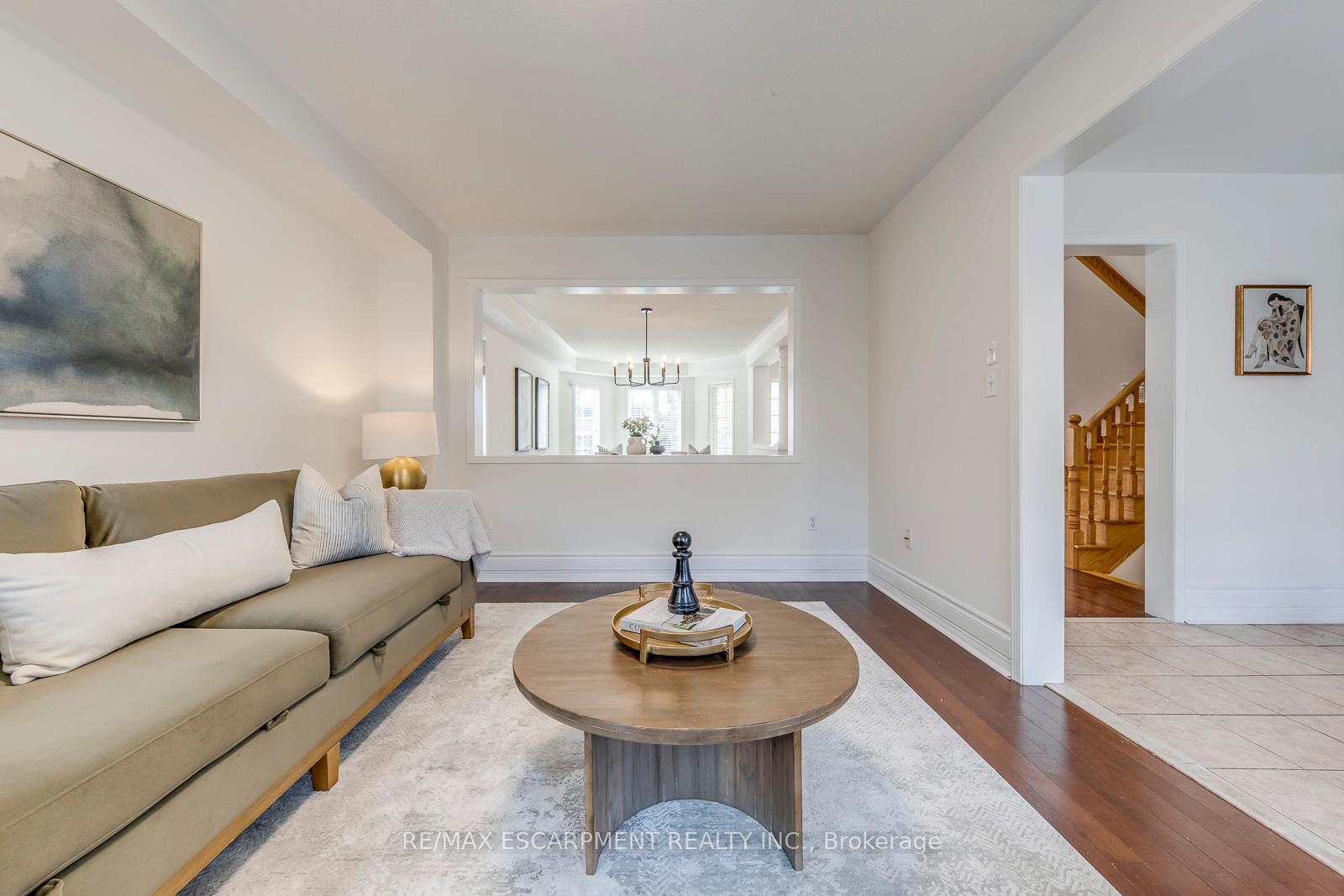 Photo 18 of 5811 Page Crescent, Burlington, Orchard — HOMEH
