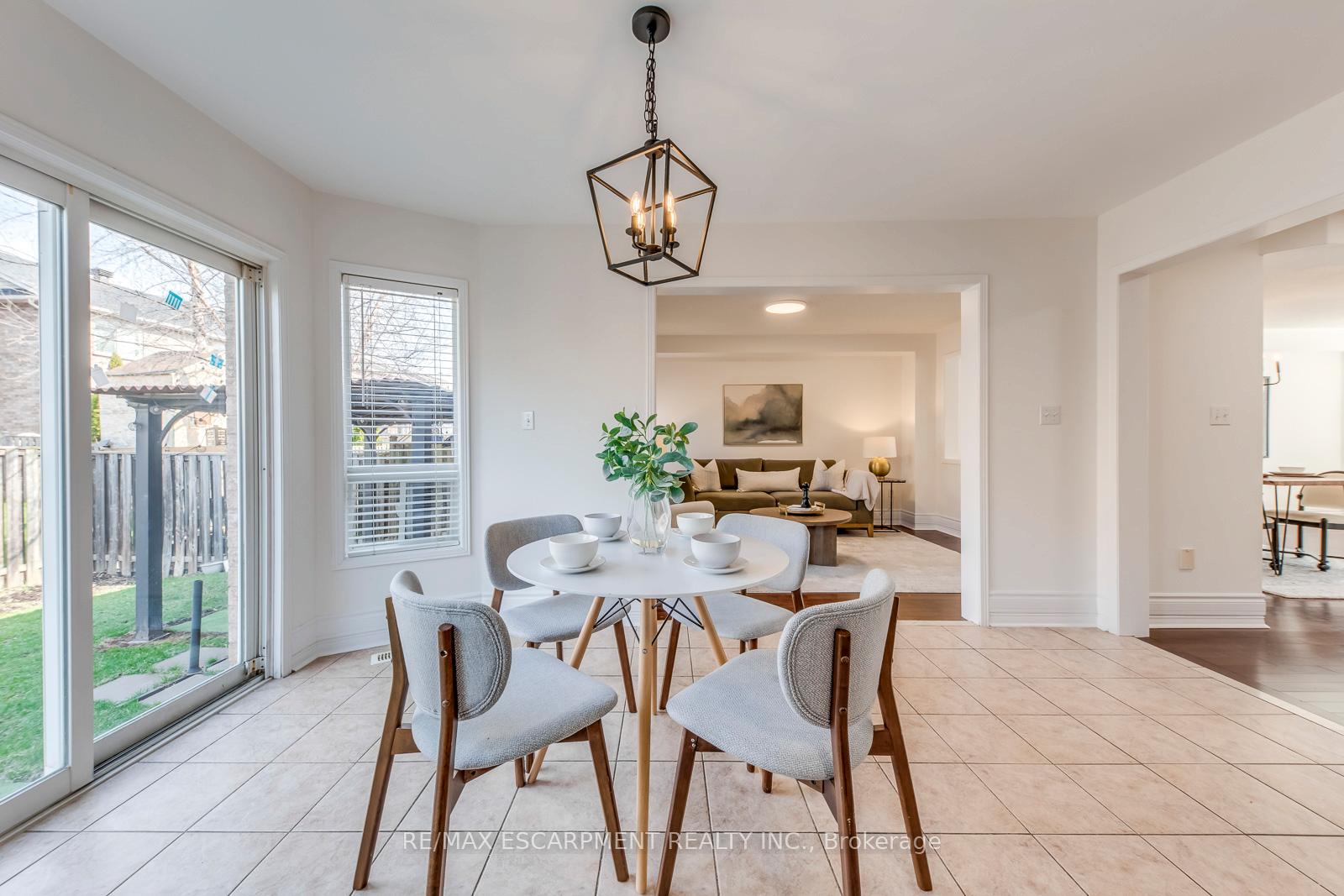 Photo 22 of 5811 Page Crescent, Burlington, Orchard — HOMEH