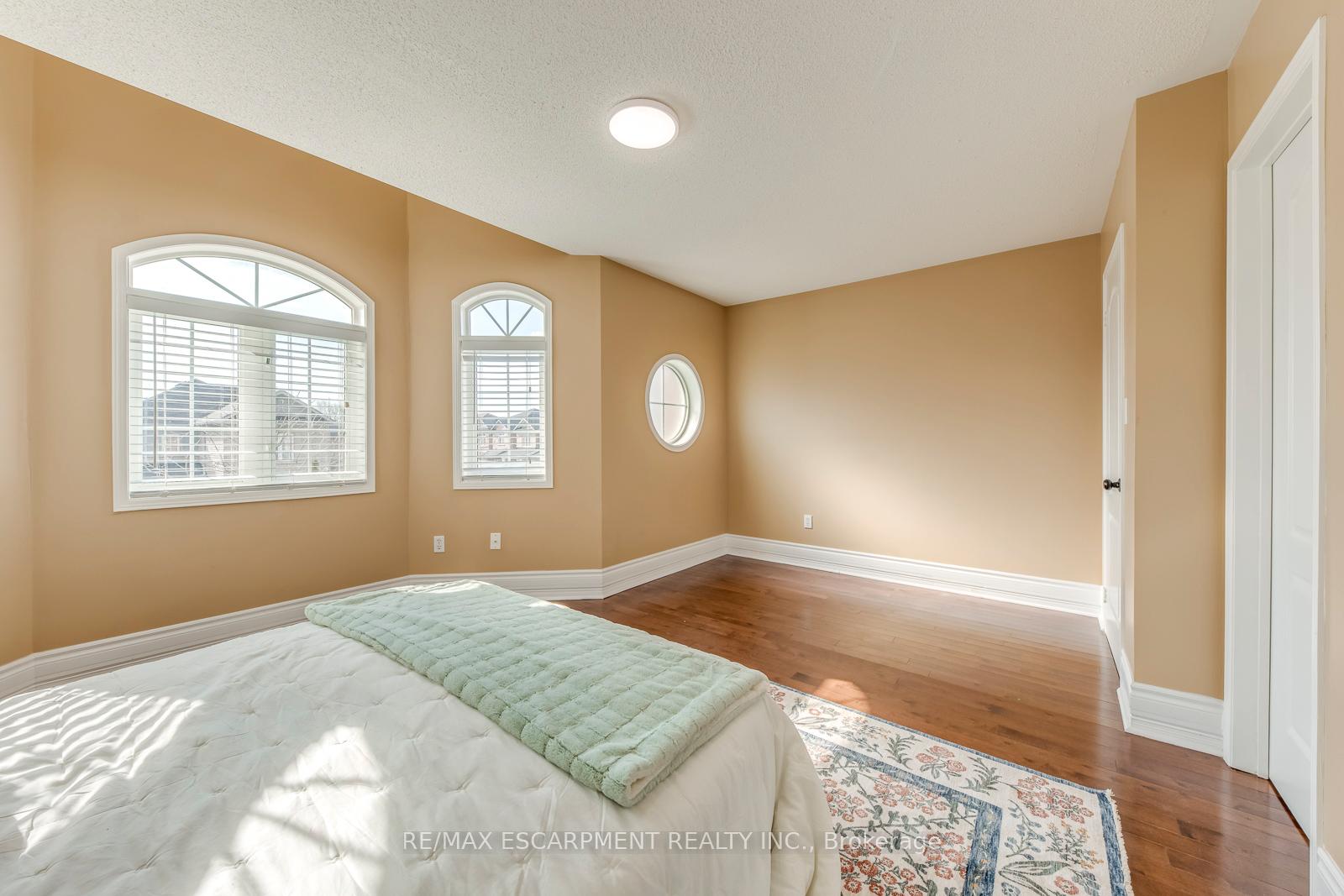 Photo 35 of 5811 Page Crescent, Burlington, Orchard — HOMEH