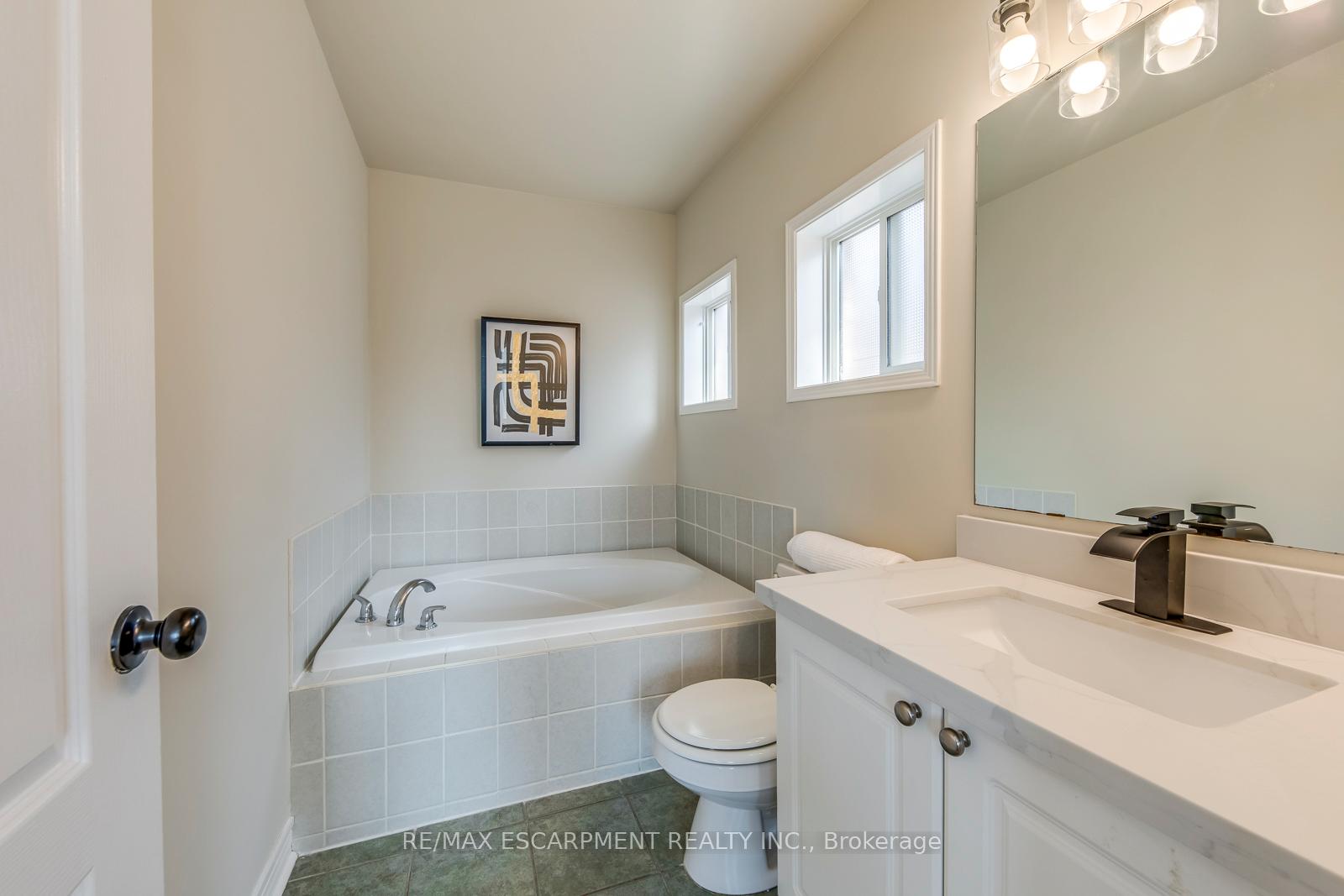 Photo 37 of 5811 Page Crescent, Burlington, Orchard — HOMEH