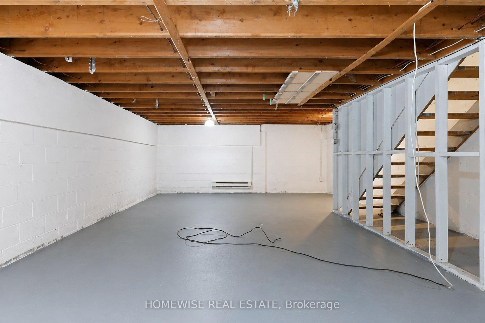Photo 79 of Unit 33, 1350 Winding Trail, Mississauga, Applewood — HOMEH
