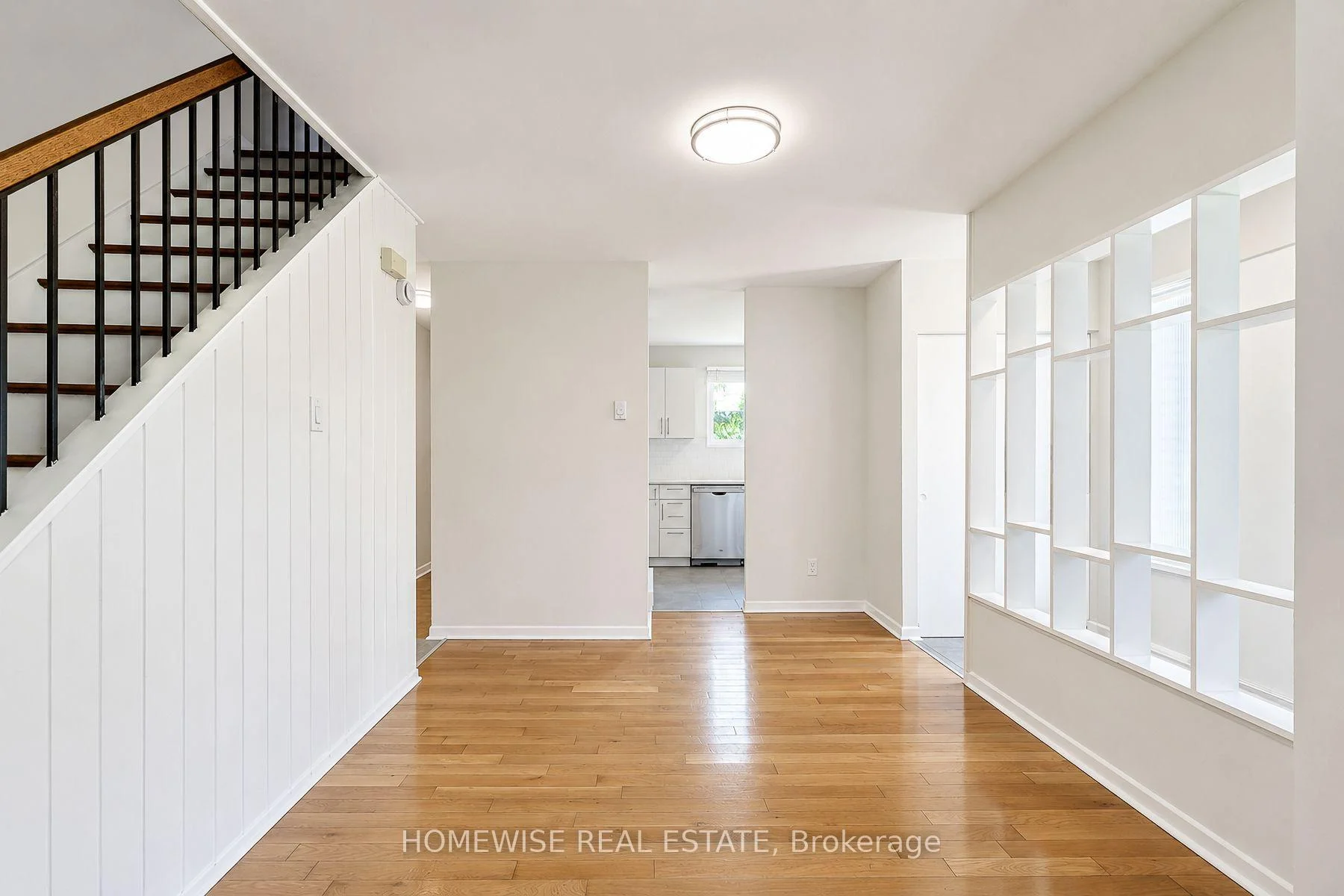 Photo 6 of Unit 33, 1350 Winding Trail, Mississauga, Applewood — HOMEH