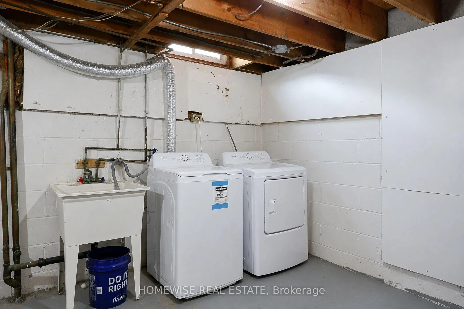 Photo 31 of Unit 33, 1350 Winding Trail, Mississauga, Applewood — HOMEH