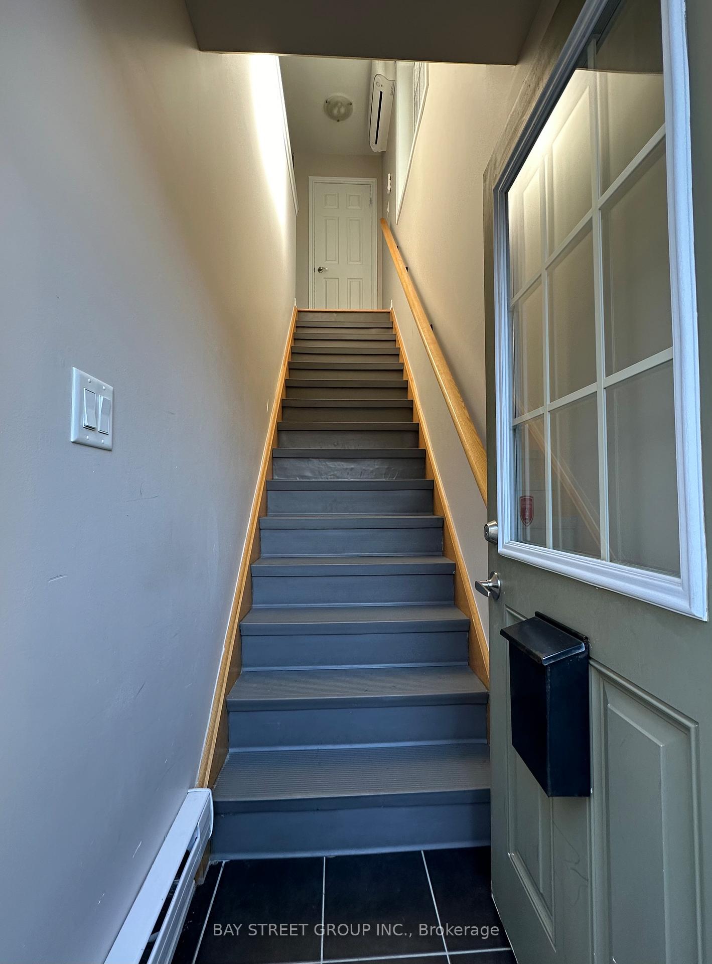 Photo 4 of Unit Coach, 21 Duncan Road, Markham, Cornell — HOMEH