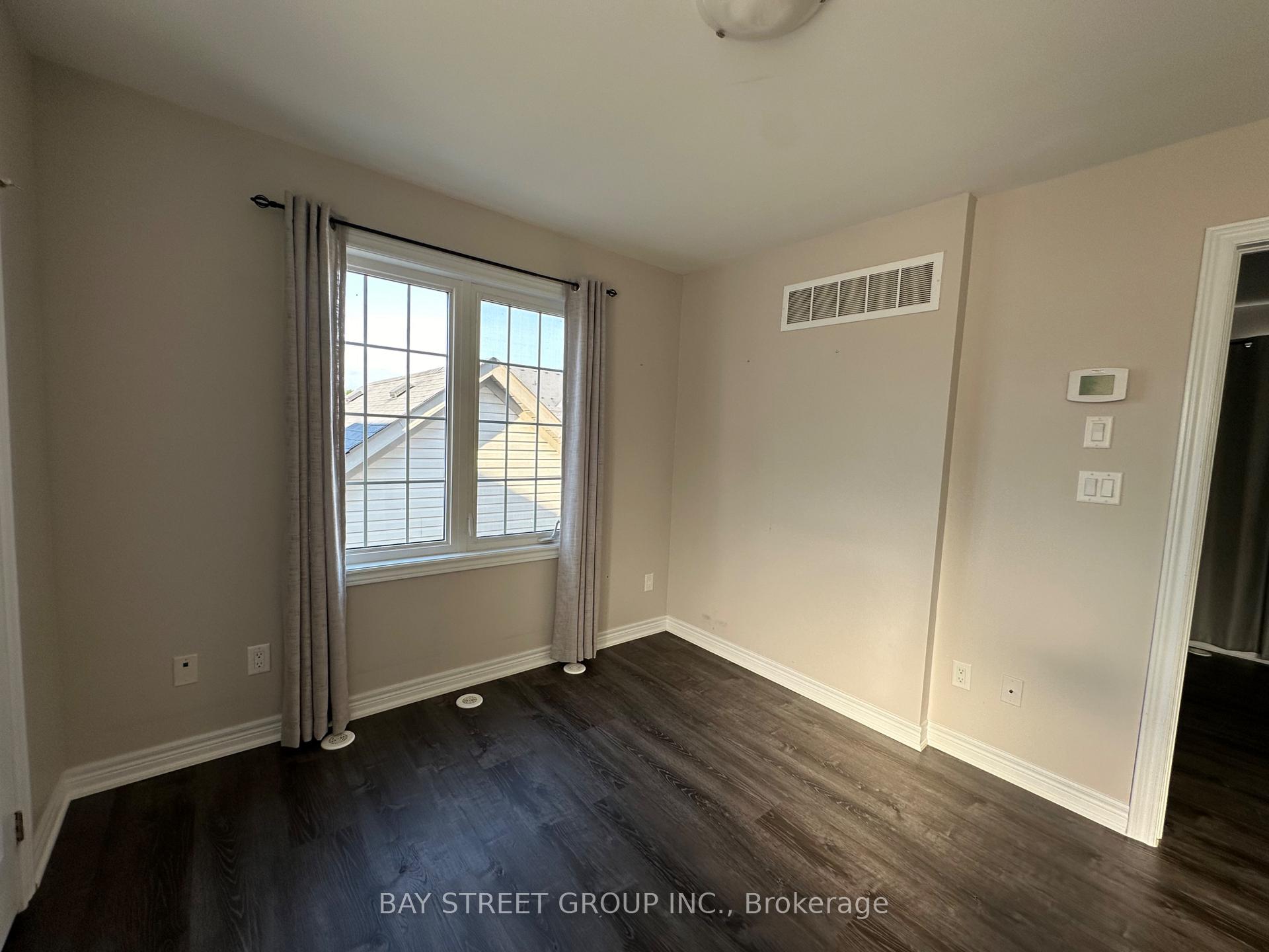 Photo 11 of Unit Coach, 21 Duncan Road, Markham, Cornell — HOMEH
