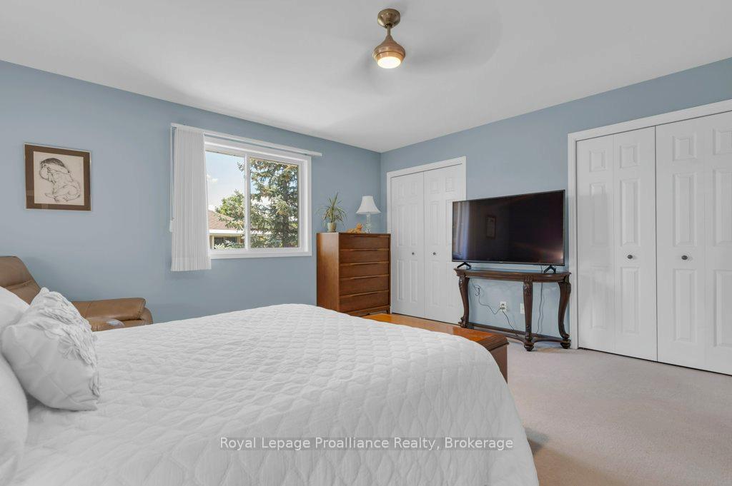 Photo 22 of 31 Hemlock Crescent, Belleville, Belleville Ward — HOMEH