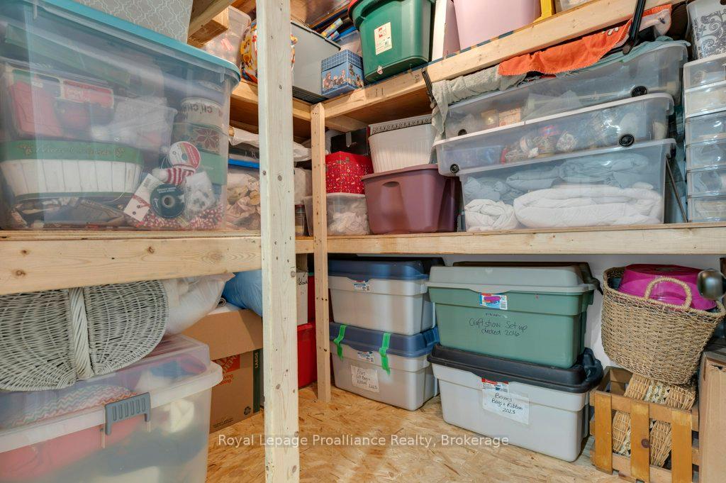 Photo 37 of 31 Hemlock Crescent, Belleville, Belleville Ward — HOMEH