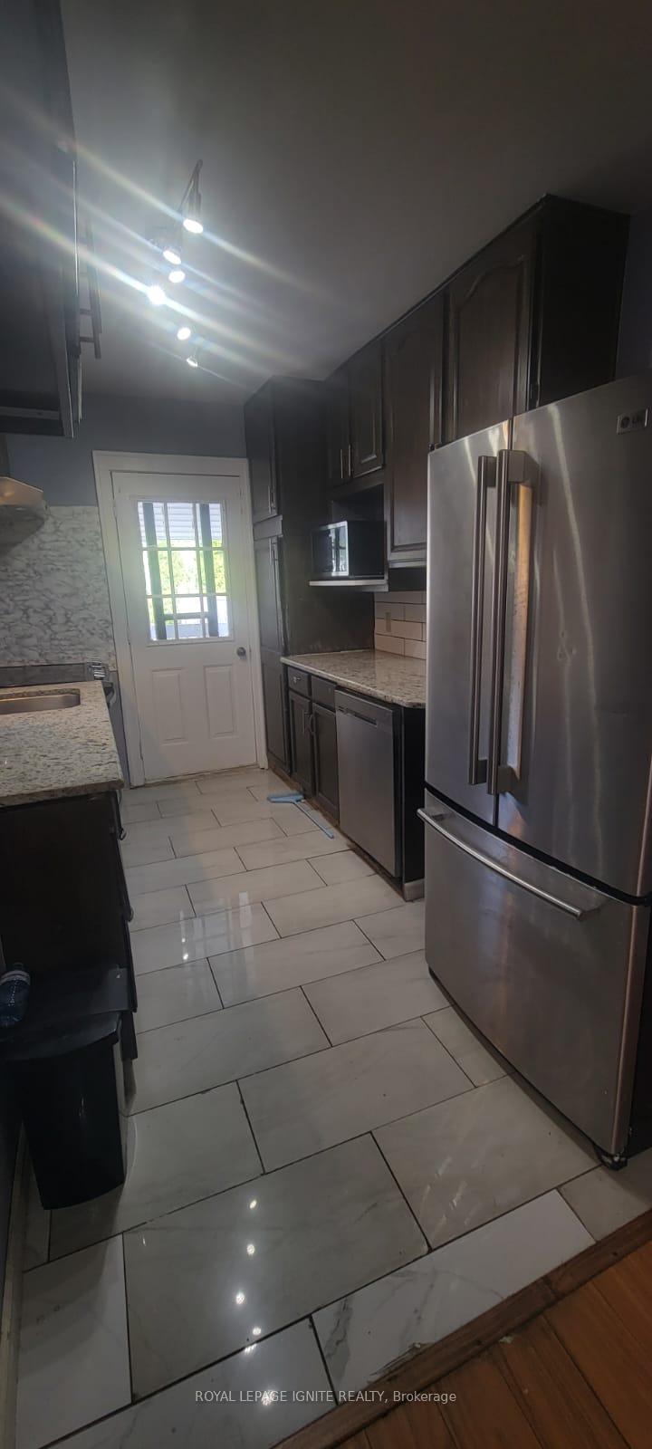 Photo 6 of 1128 Mercer Street, Windsor, Downtown Windsor — HOMEH