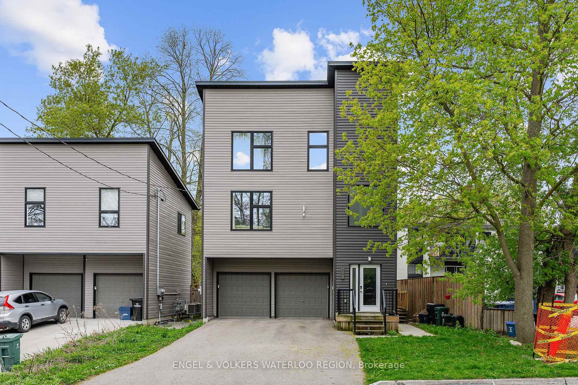 Photo 2 of 519 Duke Street W, Kitchener, Fairfield — HOMEH