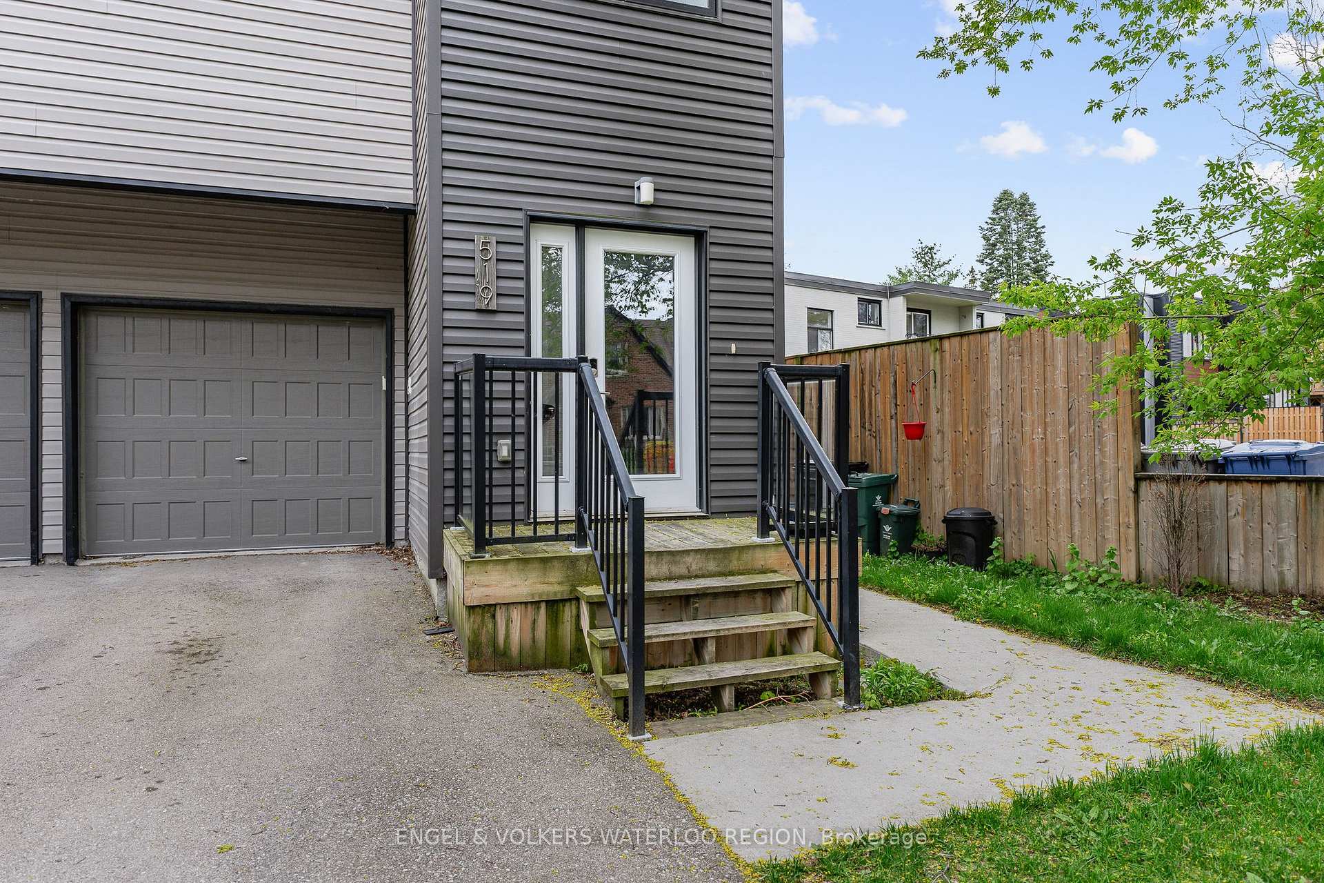 Photo 3 of 519 Duke Street W, Kitchener, Fairfield — HOMEH
