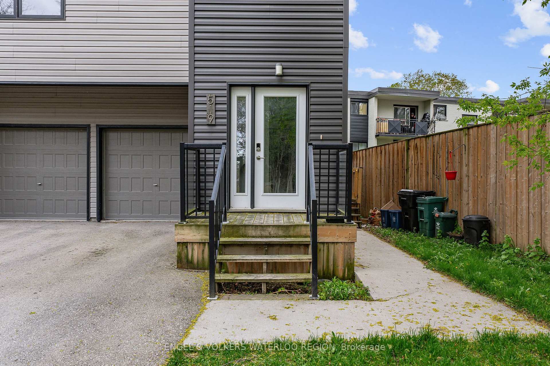 Photo 4 of 519 Duke Street W, Kitchener, Fairfield — HOMEH