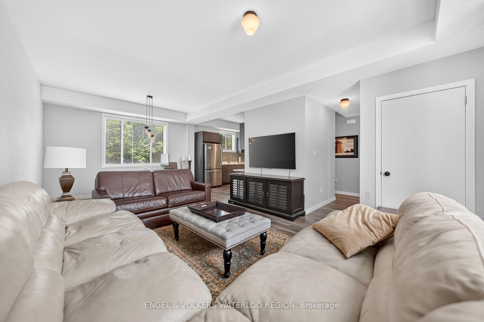 Photo 18 of 519 Duke Street W, Kitchener, Fairfield — HOMEH