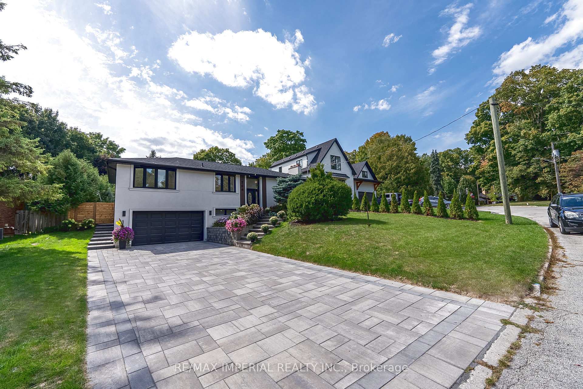 Front of 206 Richard Avenue