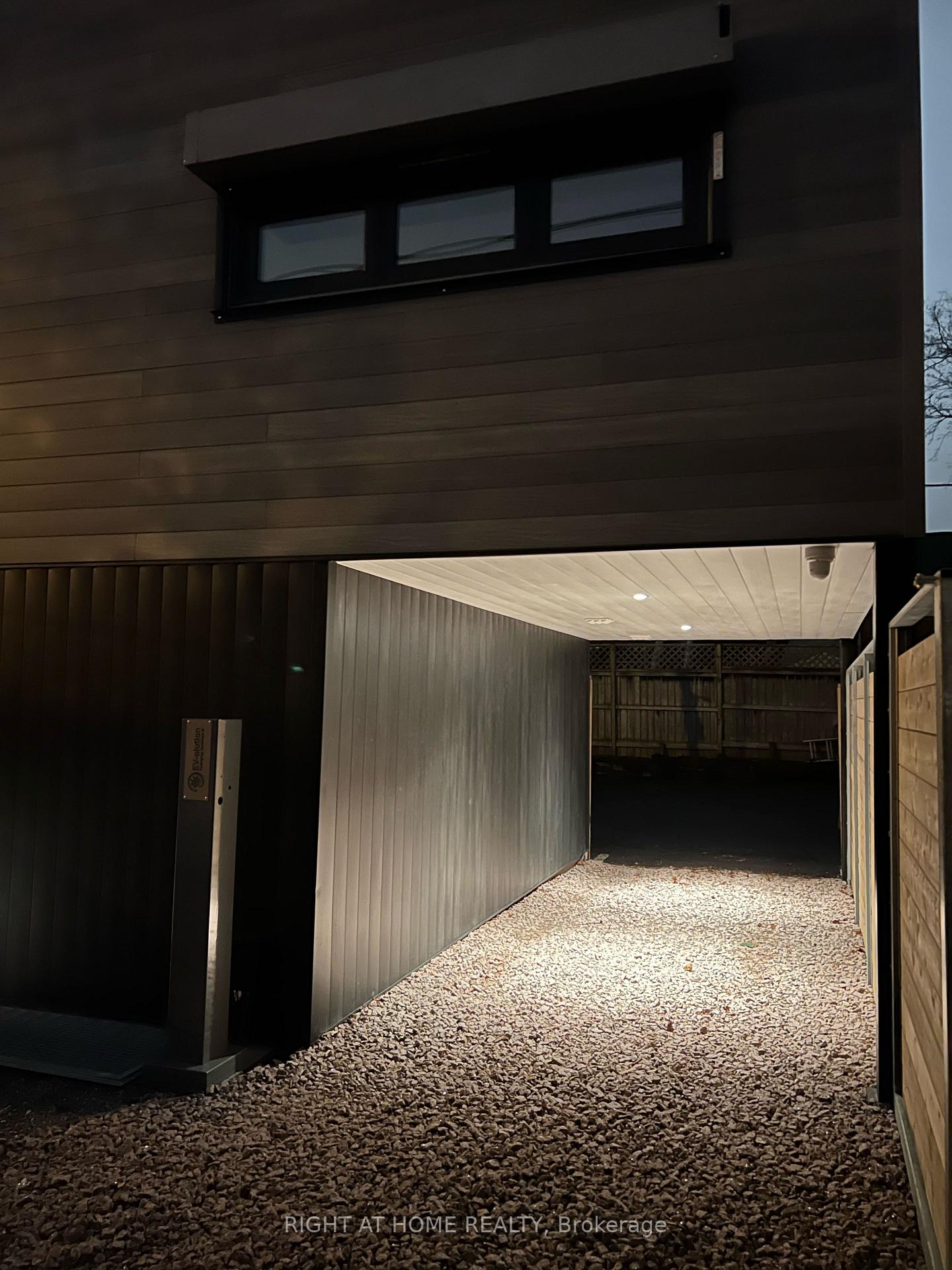 Photo 4 of Unit Laneway Suite, 60 Winchester Street, Toronto, Cabbagetown-South St. James Town — HOMEH