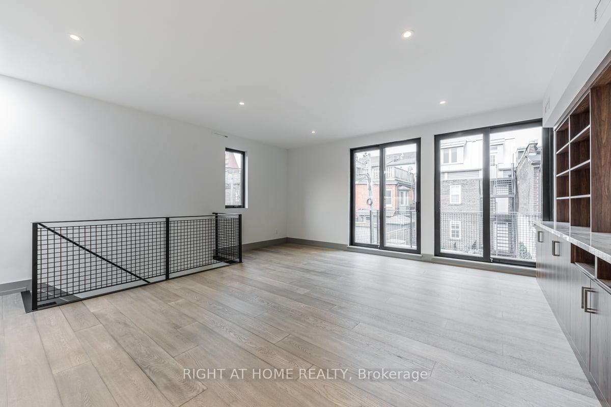 Photo 9 of Unit Laneway Suite, 60 Winchester Street, Toronto, Cabbagetown-South St. James Town — HOMEH