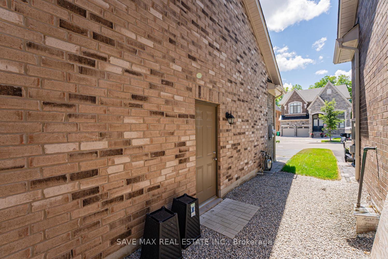 Photo 40 of 19 Daisy Meadow Crescent, Caledon, Caledon East — HOMEH
