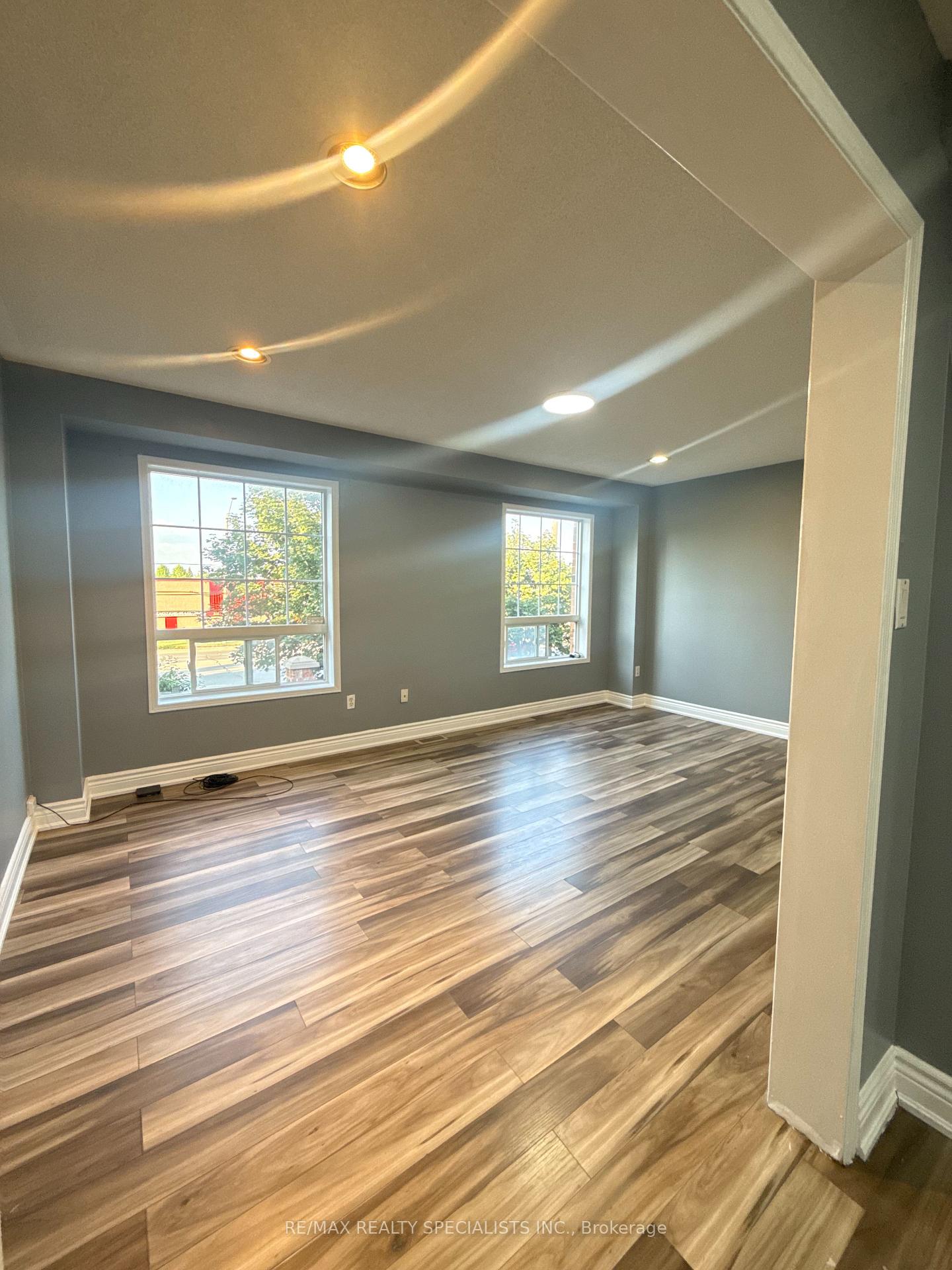 Photo 6 of Unit 51, 9800 Mclaughlin Road, Brampton, Fletcher's Creek Village — HOMEH