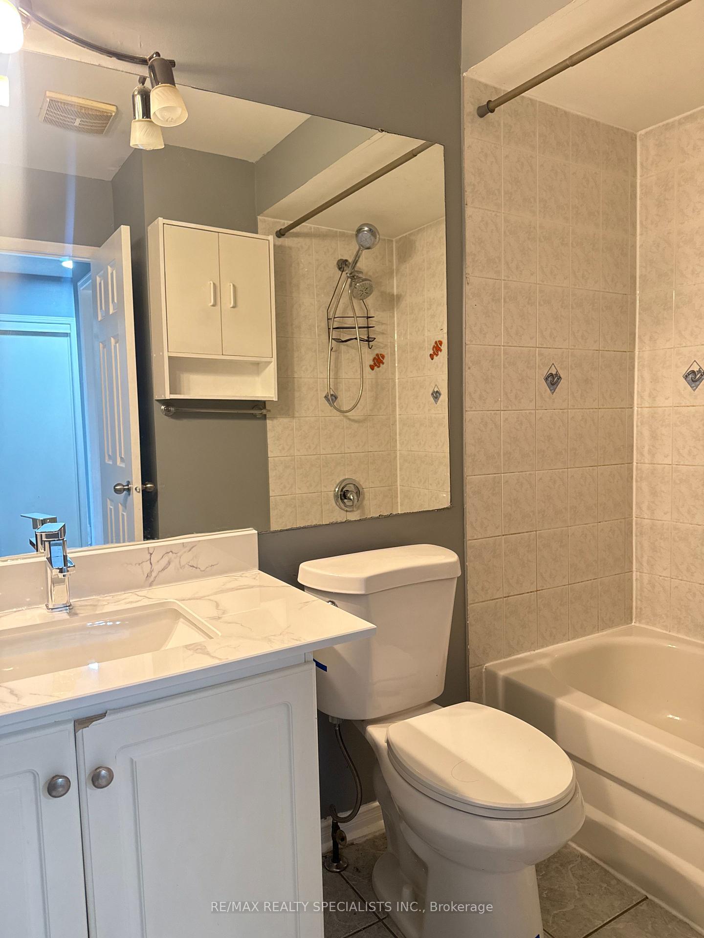 Photo 8 of Unit 51, 9800 Mclaughlin Road, Brampton, Fletcher's Creek Village — HOMEH
