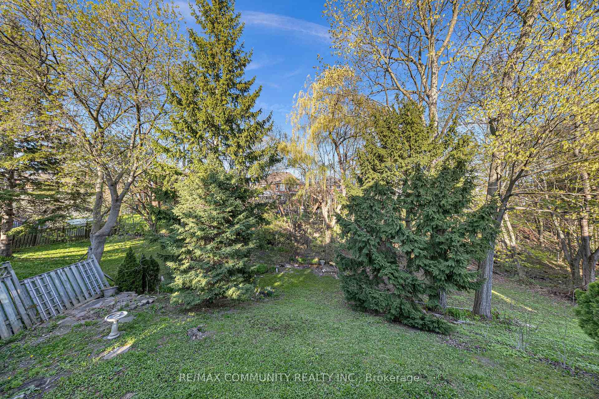 Photo 7 of 2387 Denvale Drive, Pickering, Brock Ridge — HOMEH