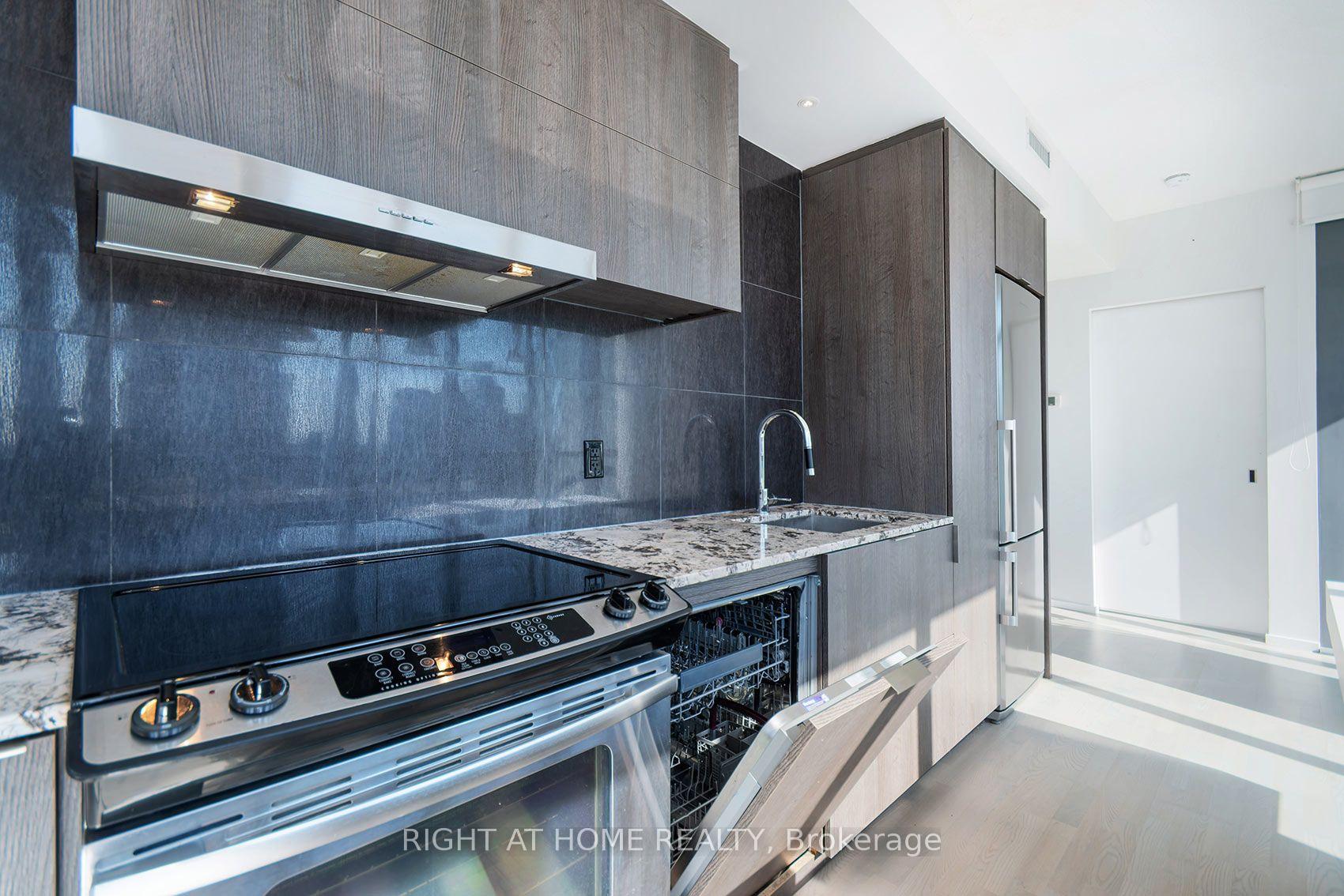 Photo 18 of Unit 1806, 101 Charles Street E, Toronto, Church-Yonge Corridor — HOMEH