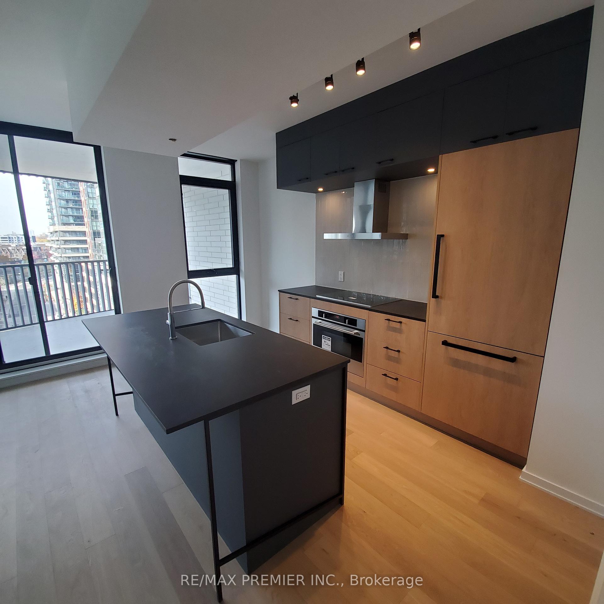 Photo 3 of Unit 710, 41 Dovercourt Road, Toronto, Niagara — HOMEH
