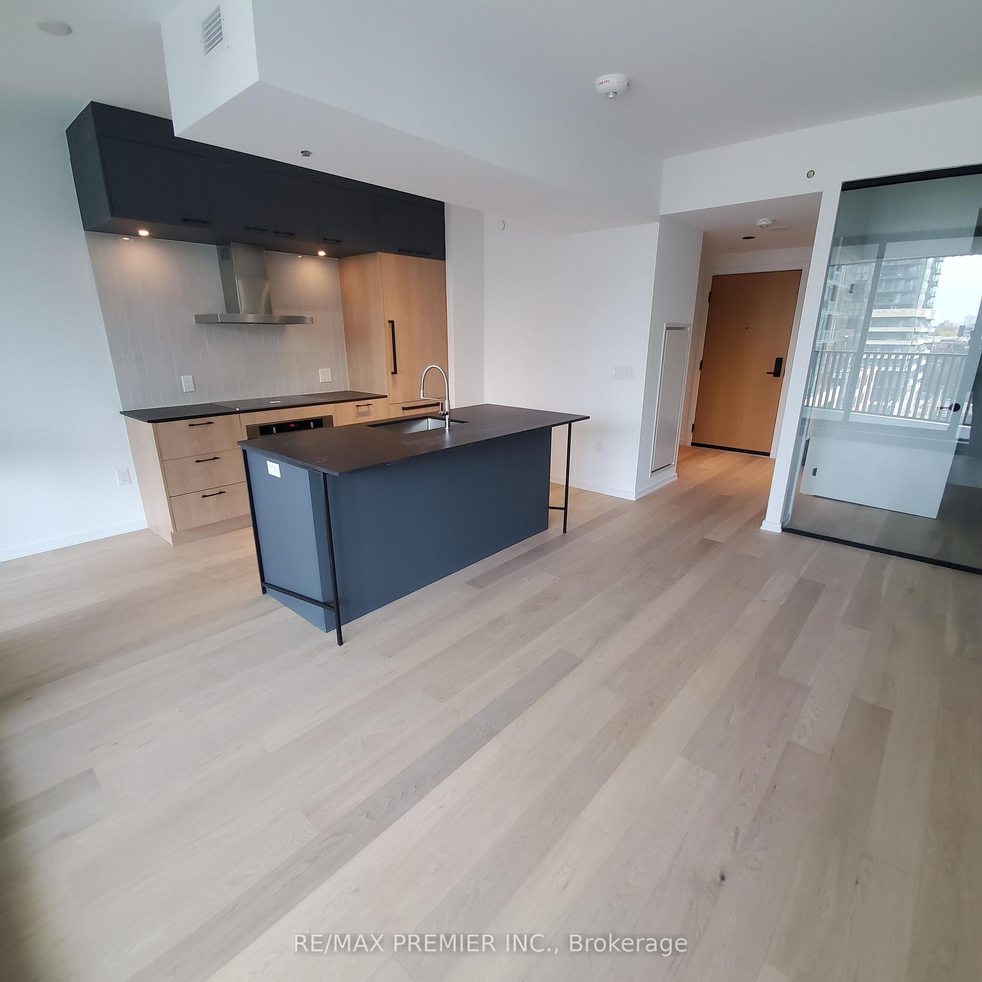 Photo 6 of Unit 710, 41 Dovercourt Road, Toronto, Niagara — HOMEH