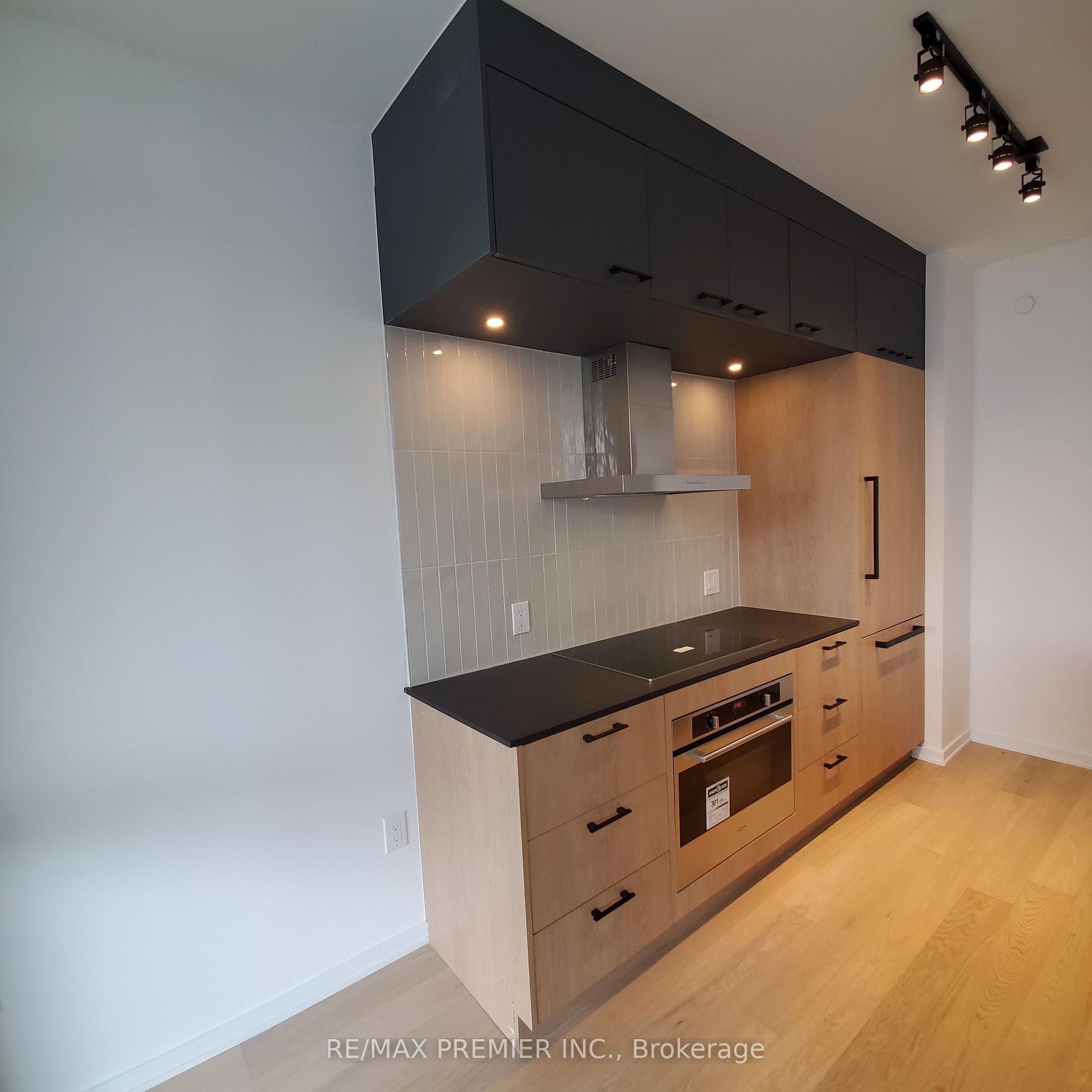 Photo 7 of Unit 710, 41 Dovercourt Road, Toronto, Niagara — HOMEH