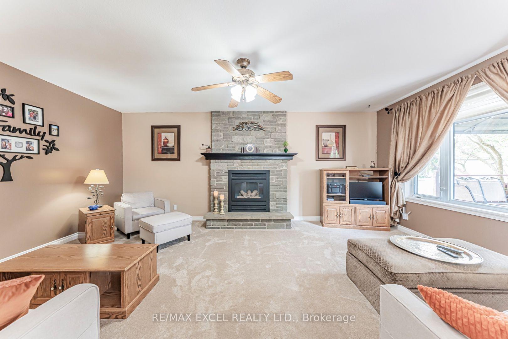 Photo 11 of 1032 Sunset Drive, Wellesley — HOMEH