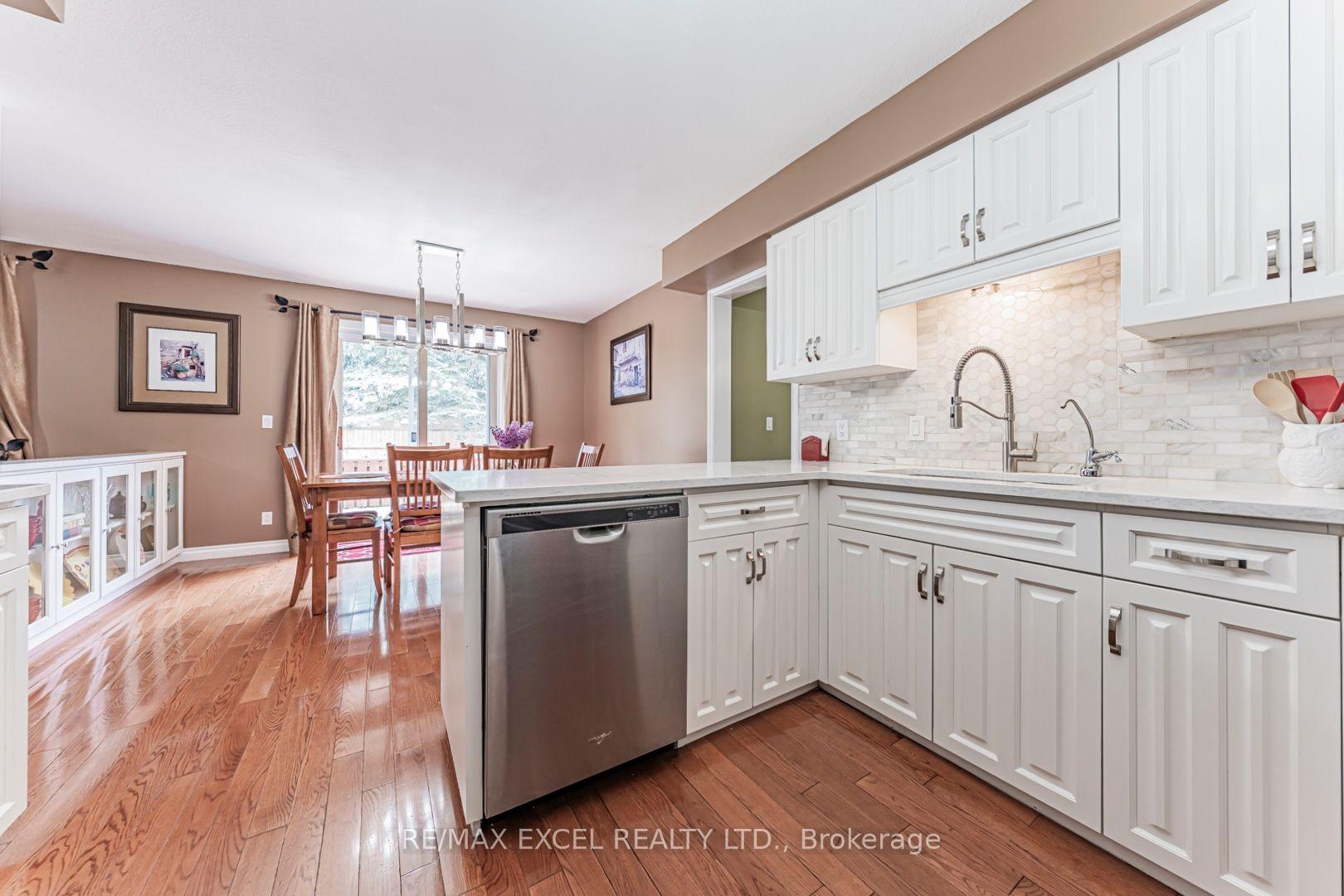 Photo 15 of 1032 Sunset Drive, Wellesley — HOMEH