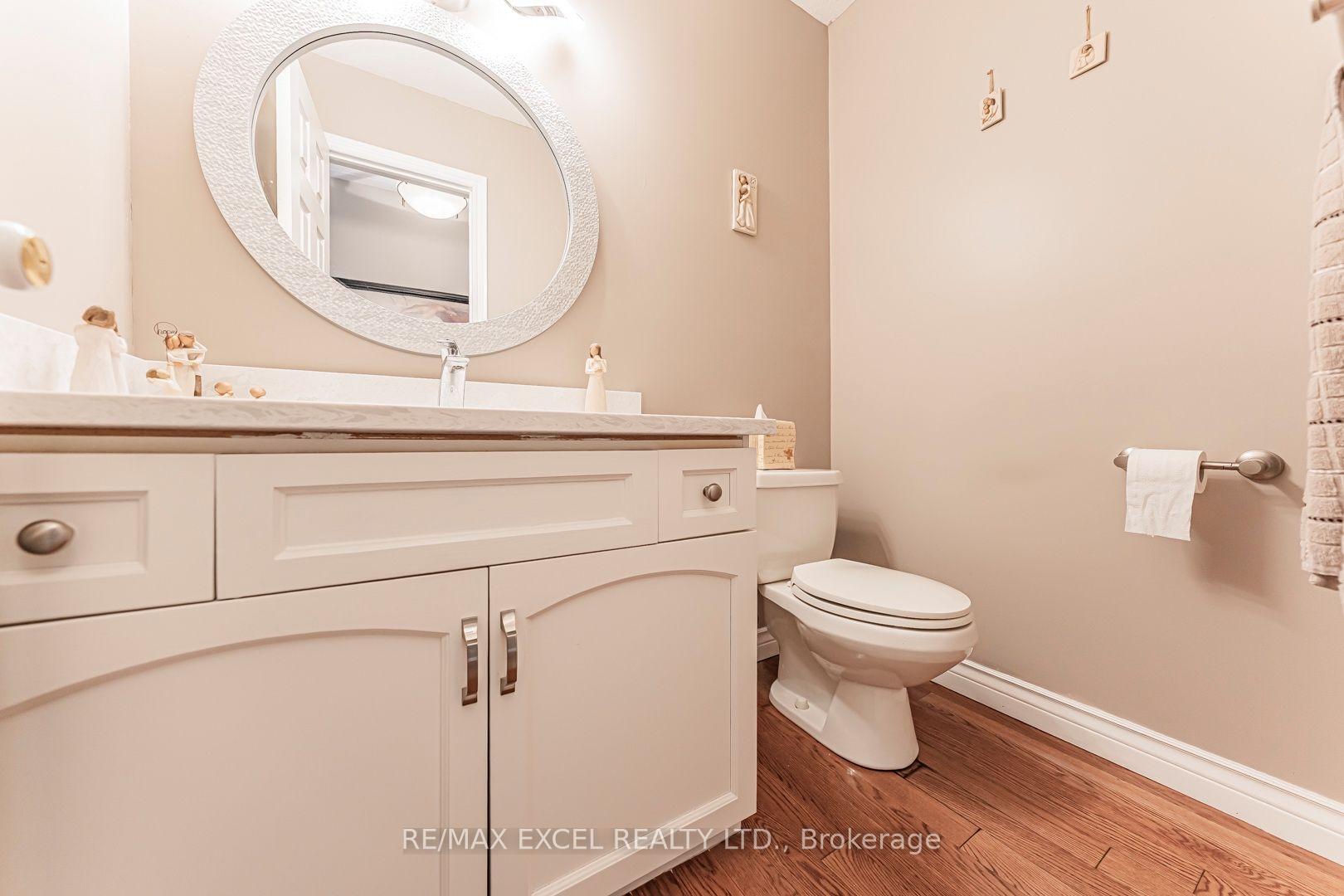 Photo 17 of 1032 Sunset Drive, Wellesley — HOMEH
